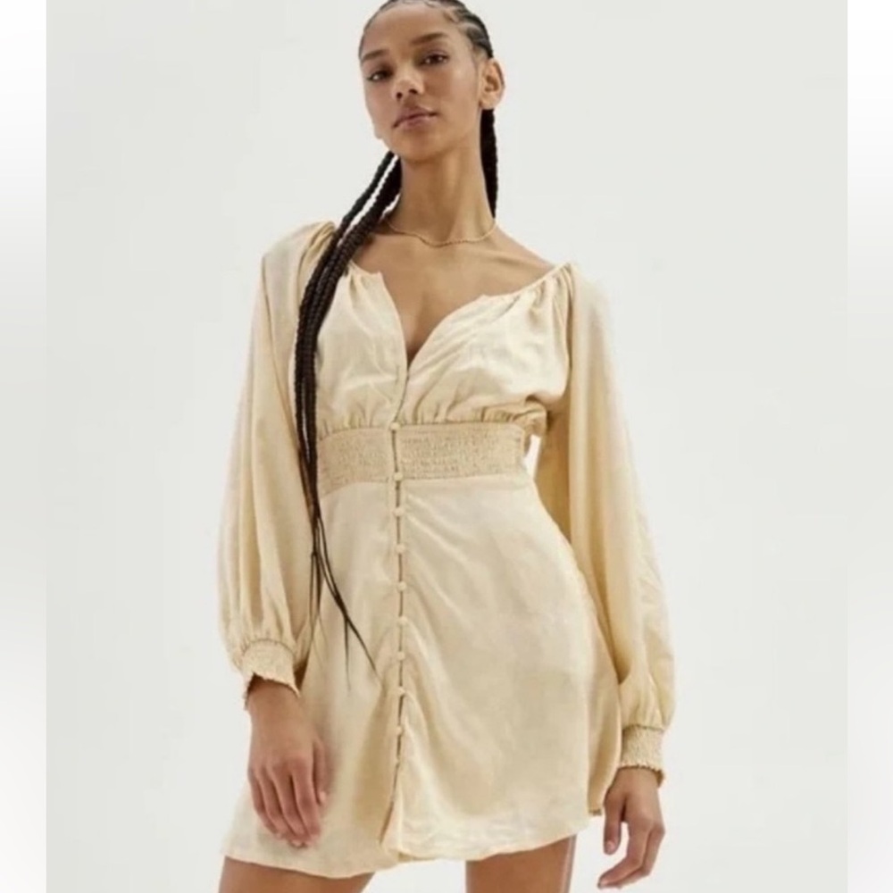 Urban Outfitters Satin mini Dress SZ  XS , NWT GORGEOUS 💕💕💕💕💕💕